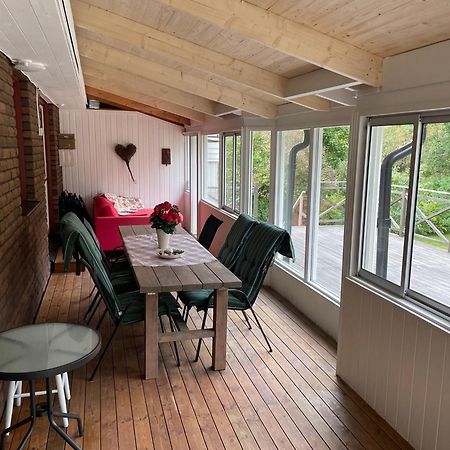 Spacious House With Sauna 2 Bathrooms And Indoor Pingis Table! Hestra Exteriör bild