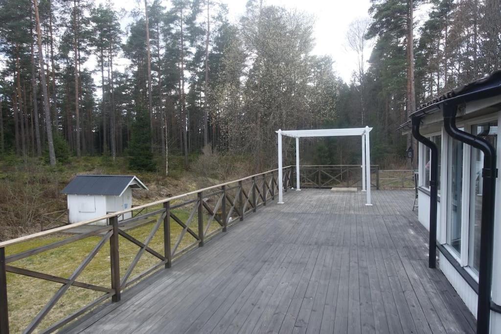 Spacious House With Sauna 2 Bathrooms And Indoor Pingis Table! Hestra Exteriör bild