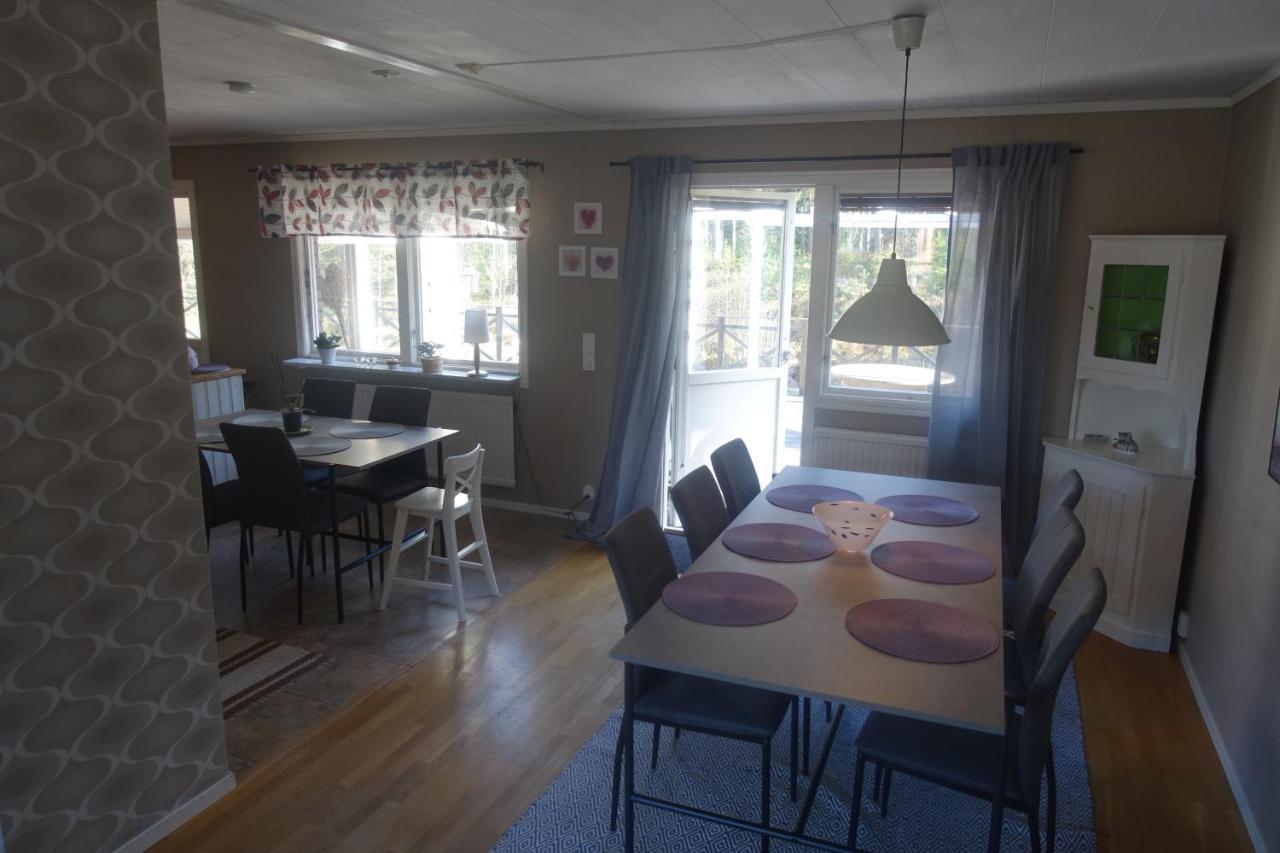 Spacious House With Sauna 2 Bathrooms And Indoor Pingis Table! Hestra Exteriör bild