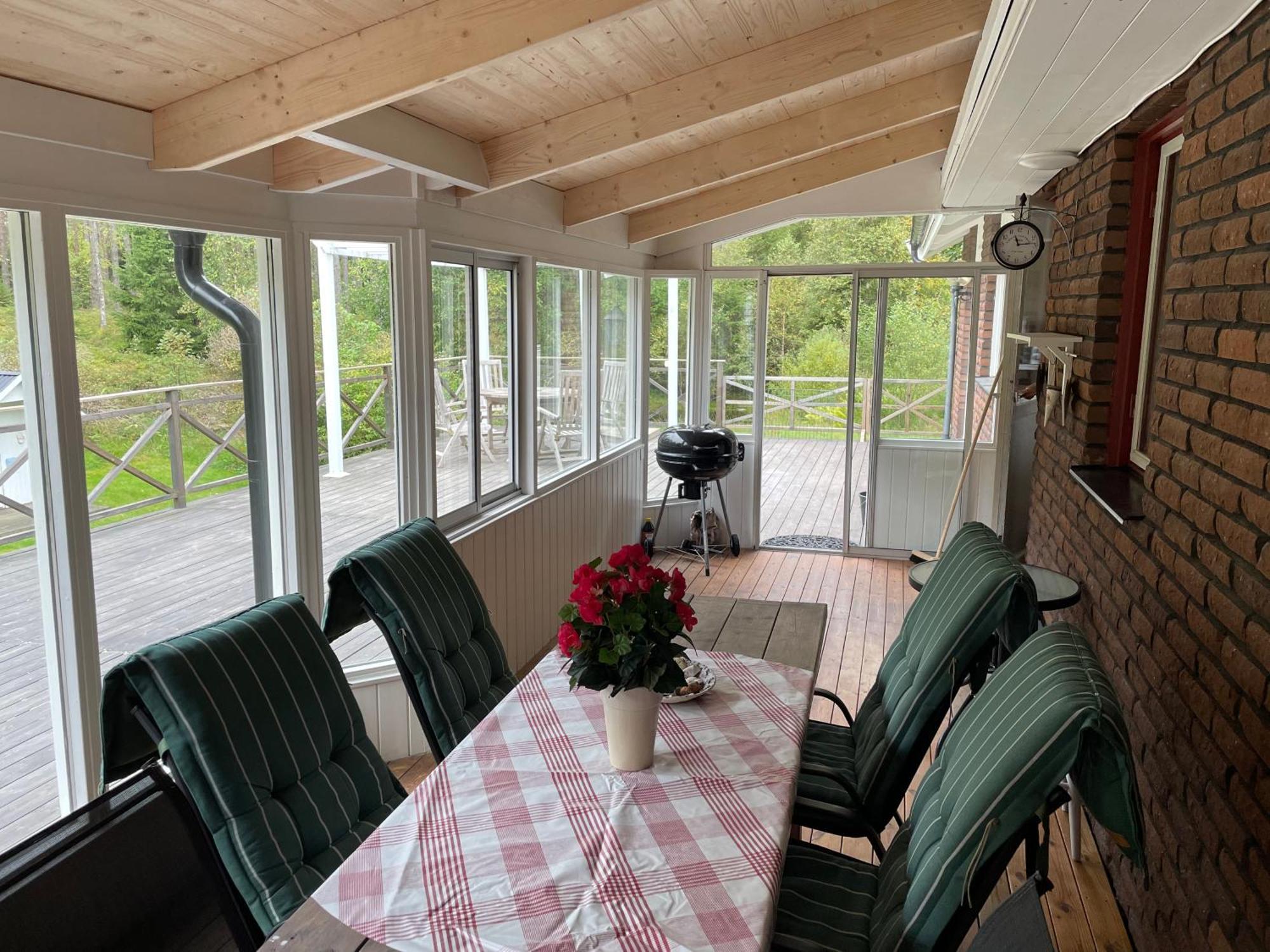 Spacious House With Sauna 2 Bathrooms And Indoor Pingis Table! Hestra Exteriör bild